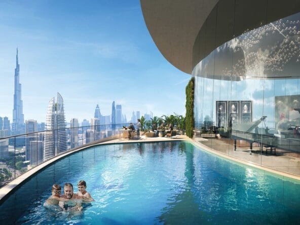 DAMAC Canal Crown Sky Pool
